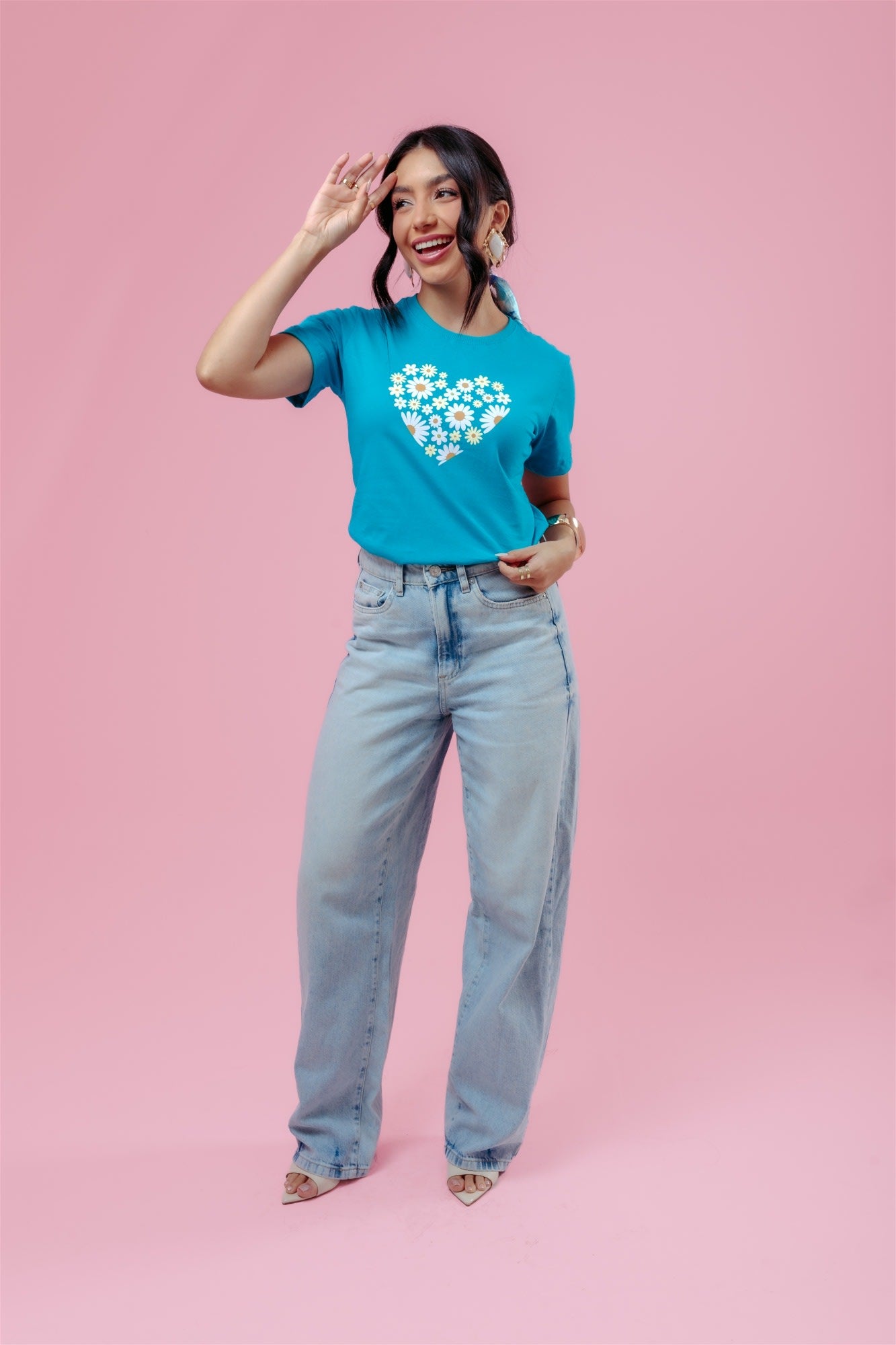 T-Shirt - Margaridas Coração - Azul Turguesa