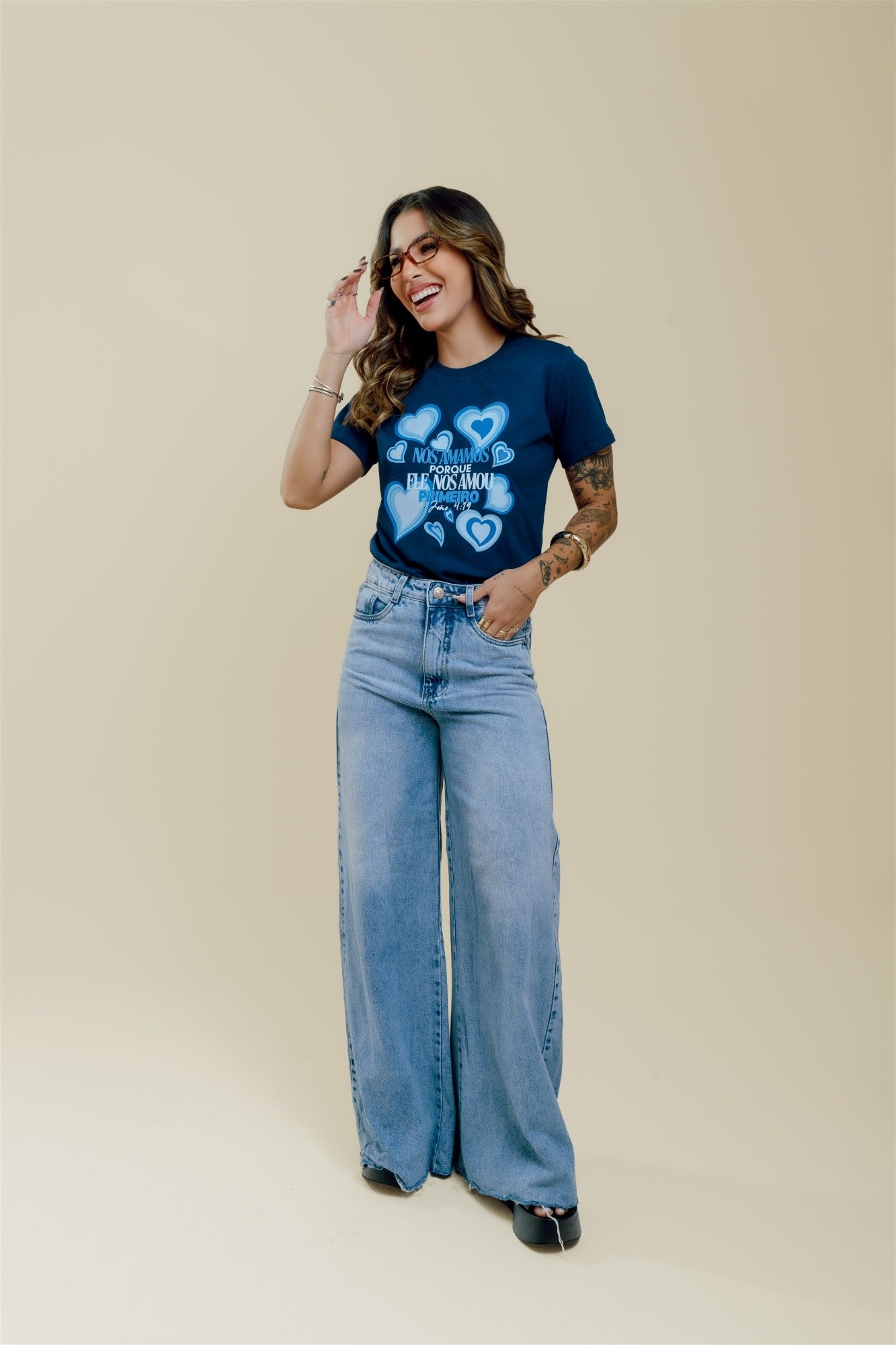 T-Shirt - Nós amamos porque ele - Azul Marinho