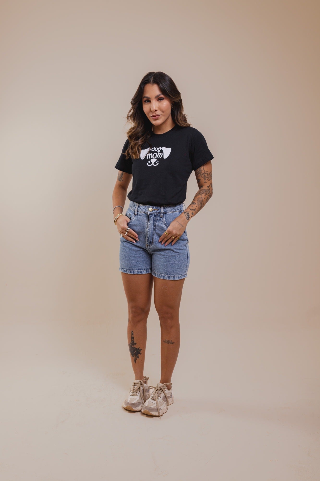 T-Shirt - Dog mom - Preto