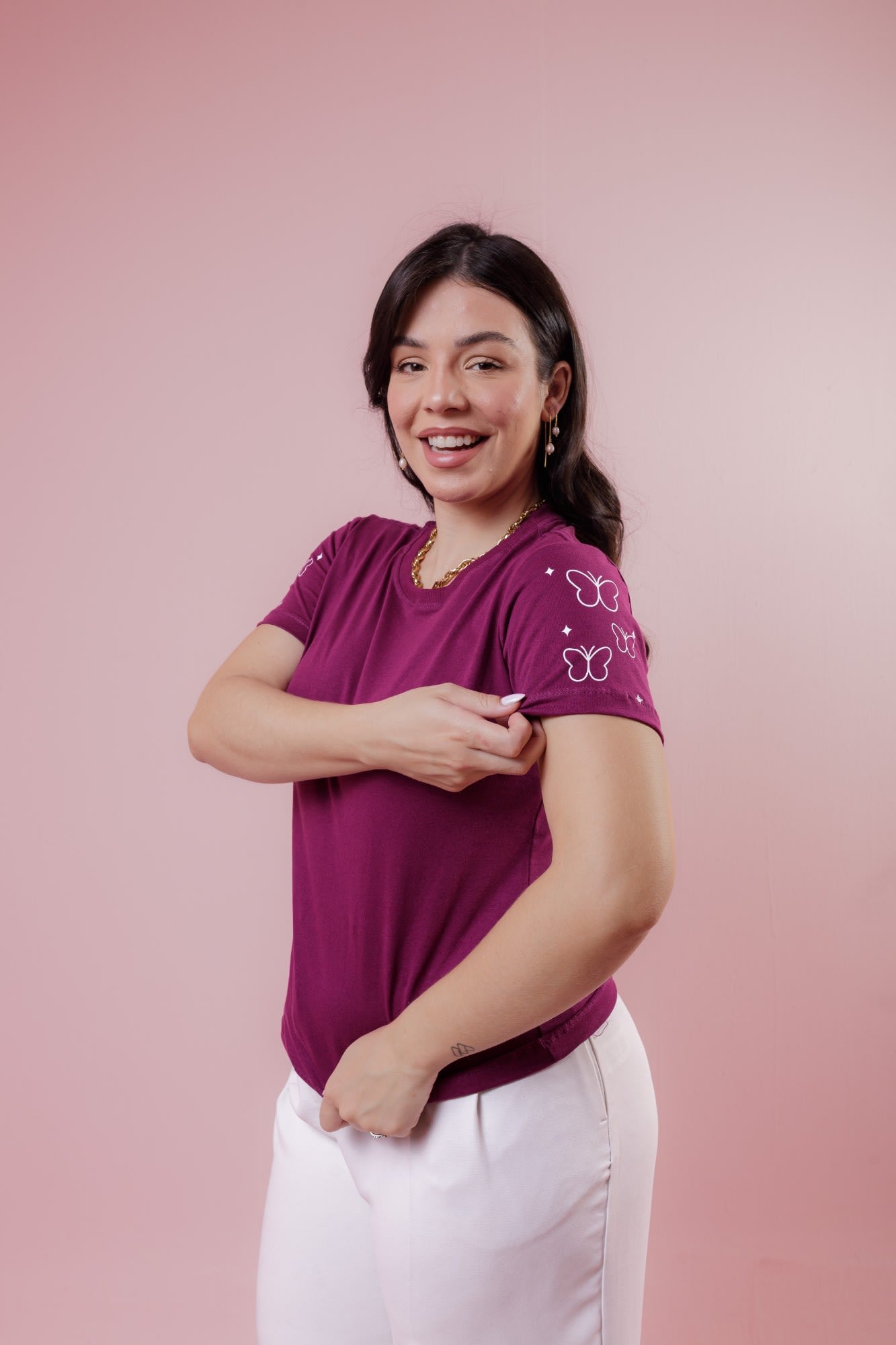 T-Shirt - Borboletas na manga - Roxo Orquídea