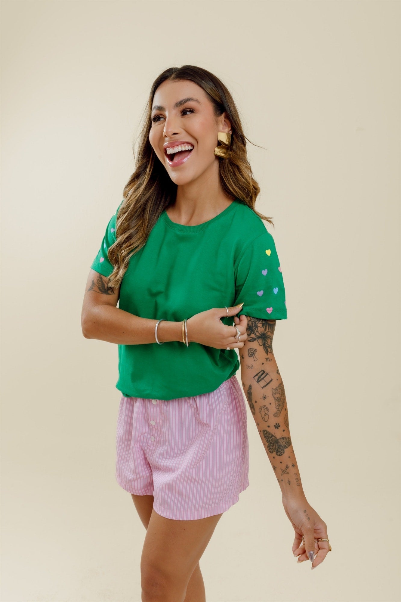 T-Shirt - Corações na manga - Verde Bandeira