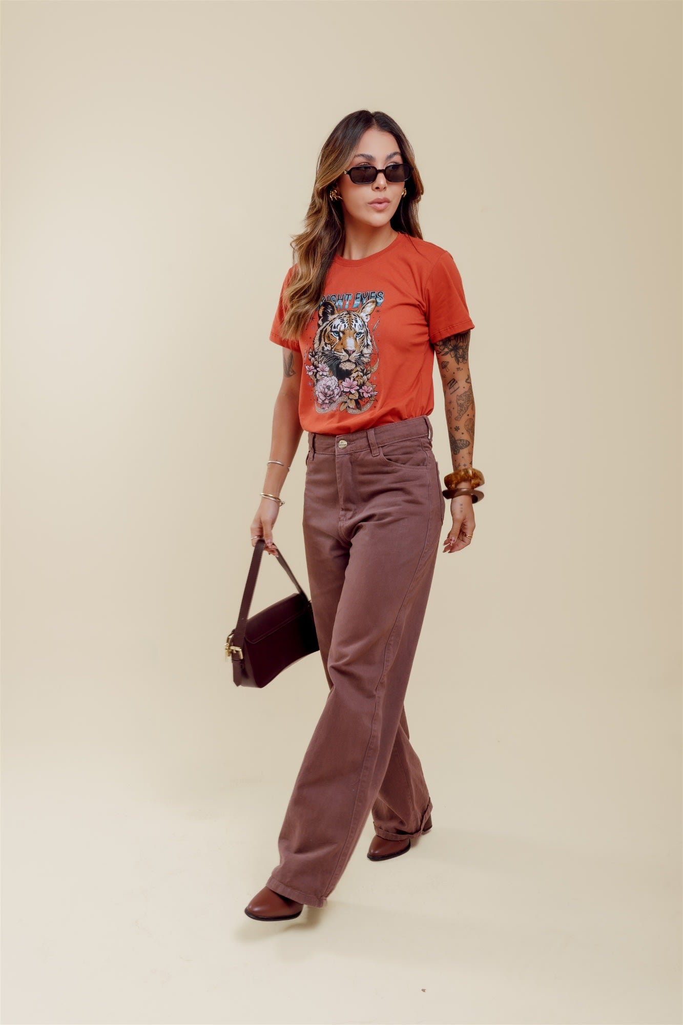 T-Shirt - Onça (Bright Eyes) - Terracota