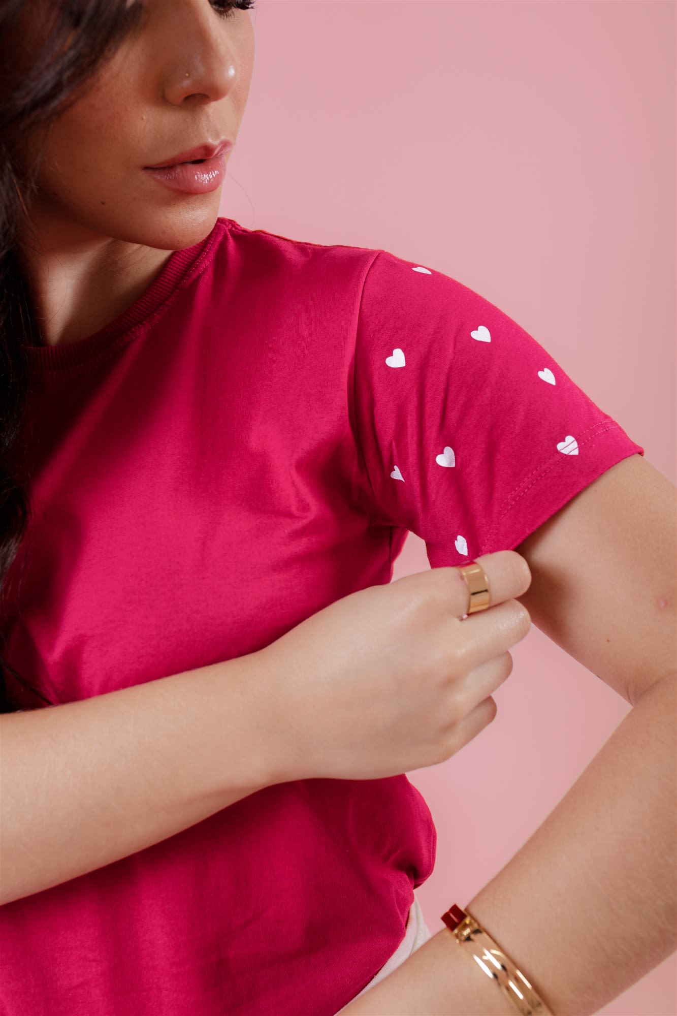 T-Shirt - Corações na manga - Pink