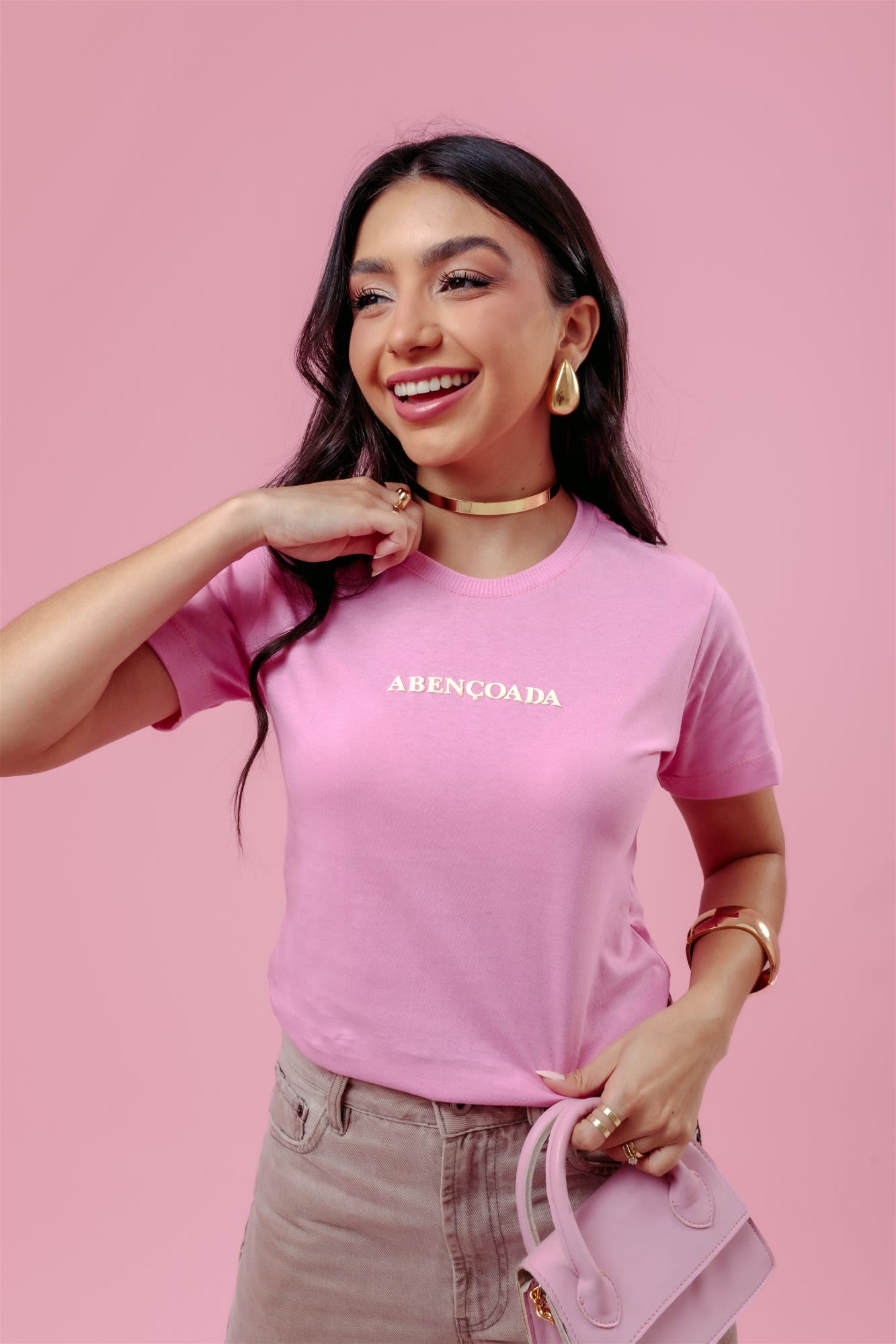 T-Shirt - Abençoada (Alto Relevo) - Rosa