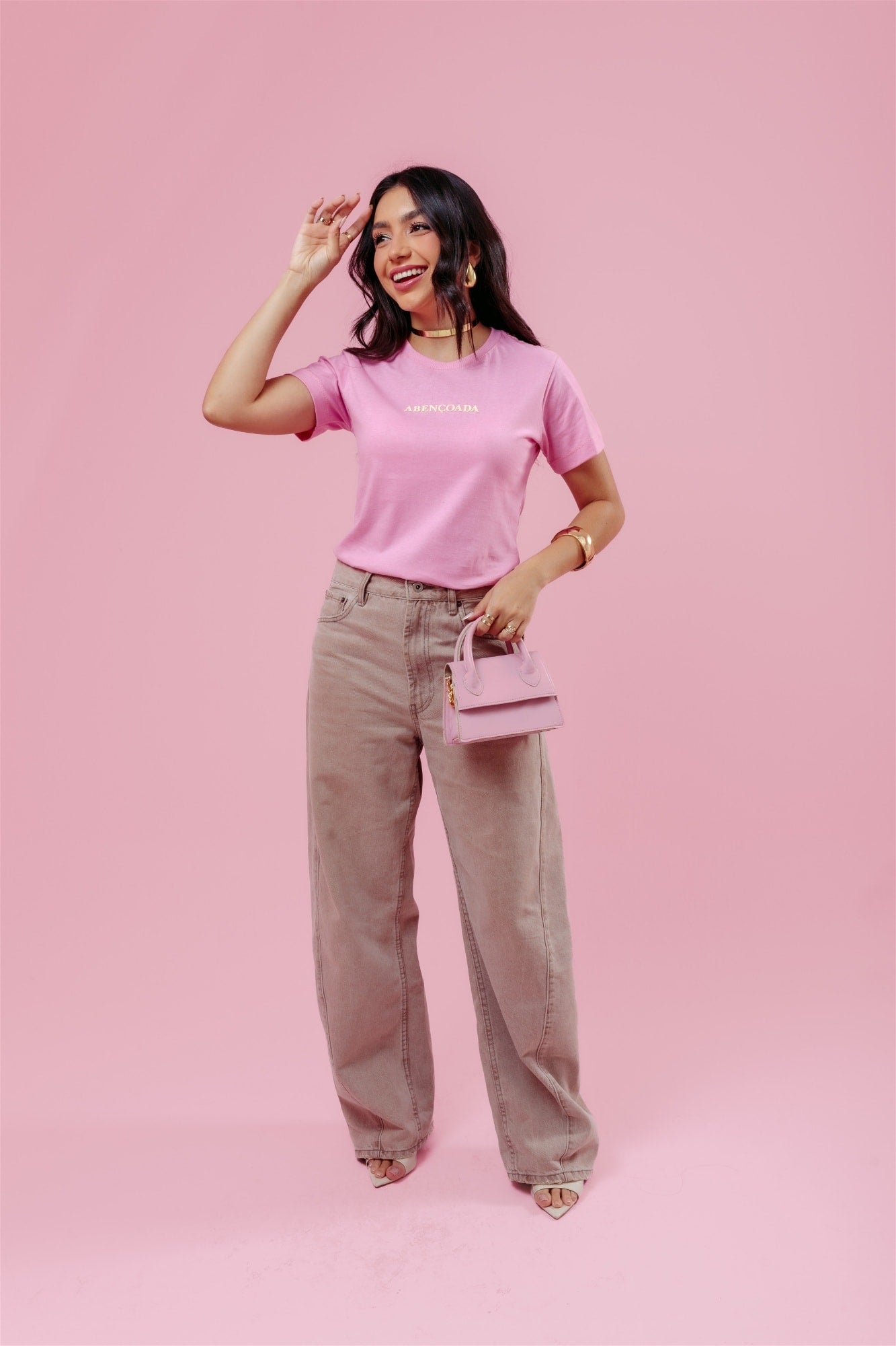 T-Shirt - Abençoada (Alto Relevo) - Rosa