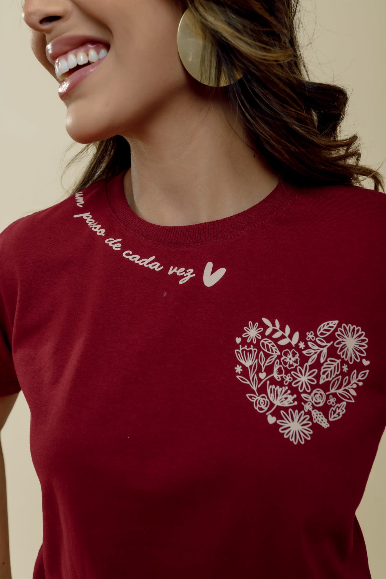 T-Shirt - Um passo de cada vez - Marsala