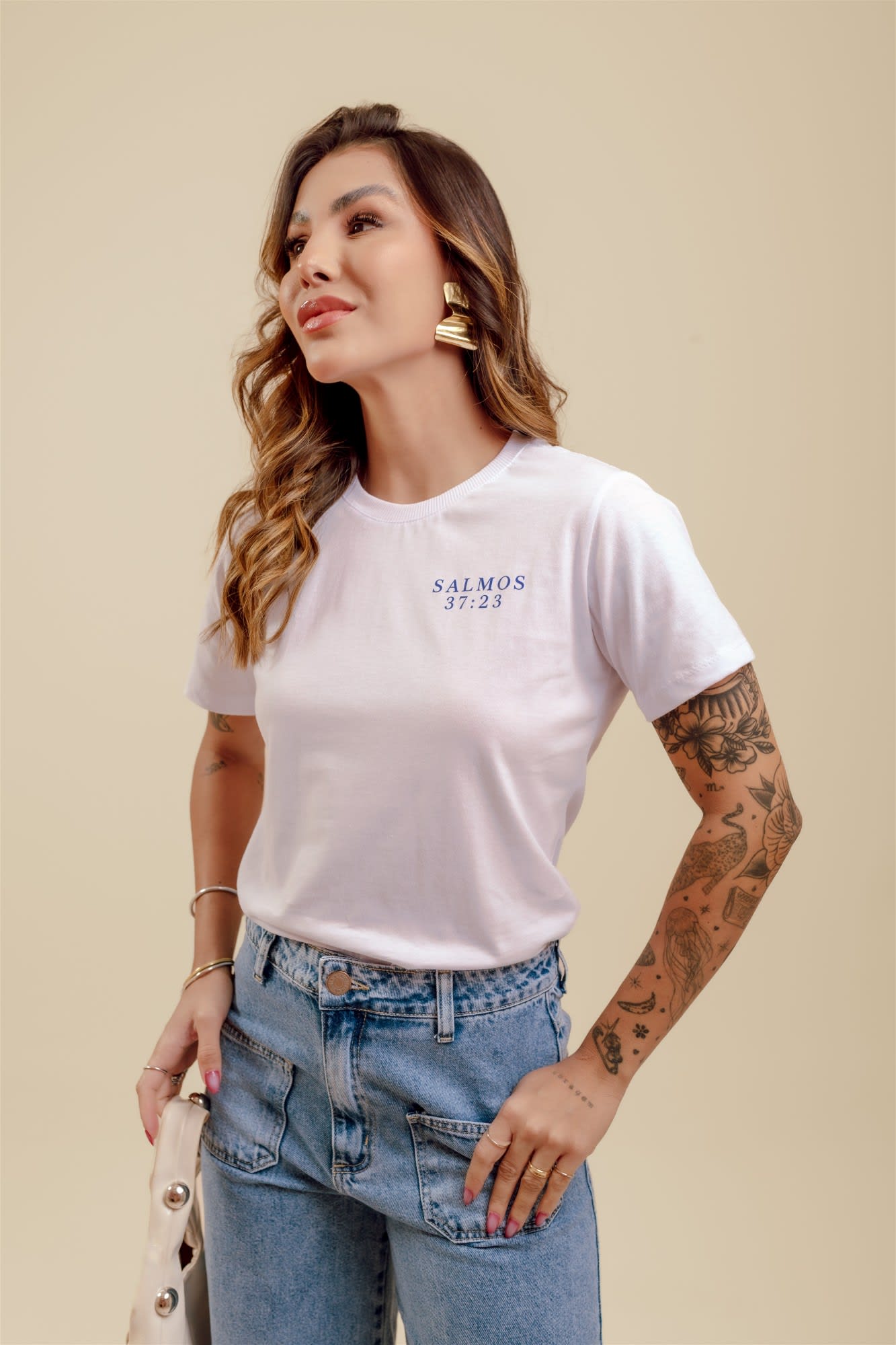 T-Shirt - Salmos 37:23 - Branco