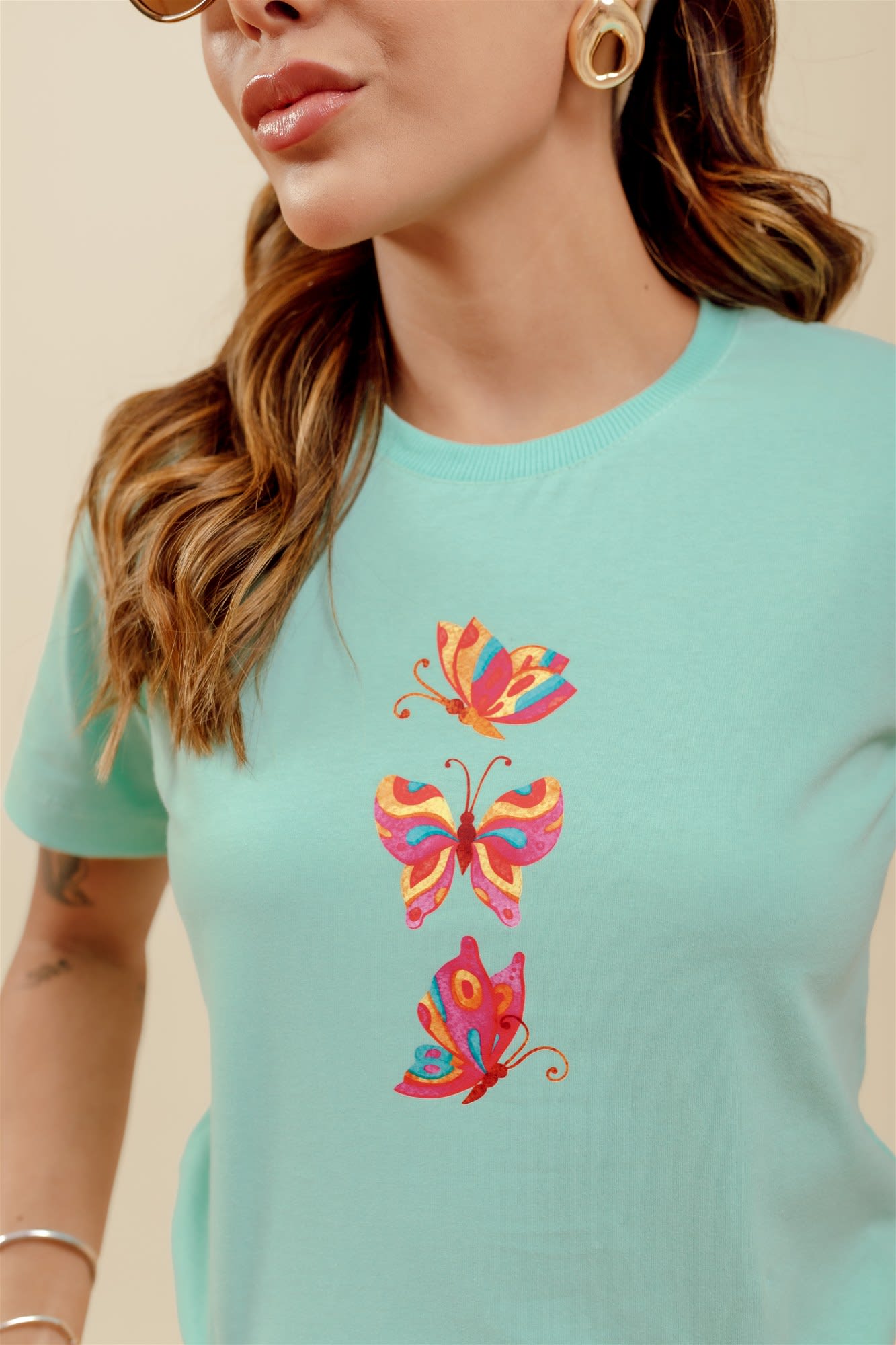 T-Shirt - Borboletas - Verde Água