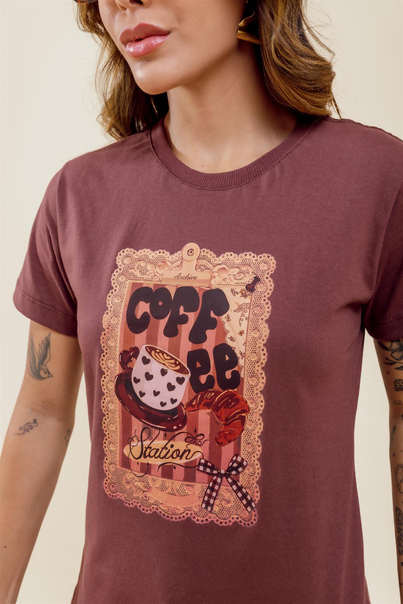 T-Shirt - Coffee - Marrom Chocolate