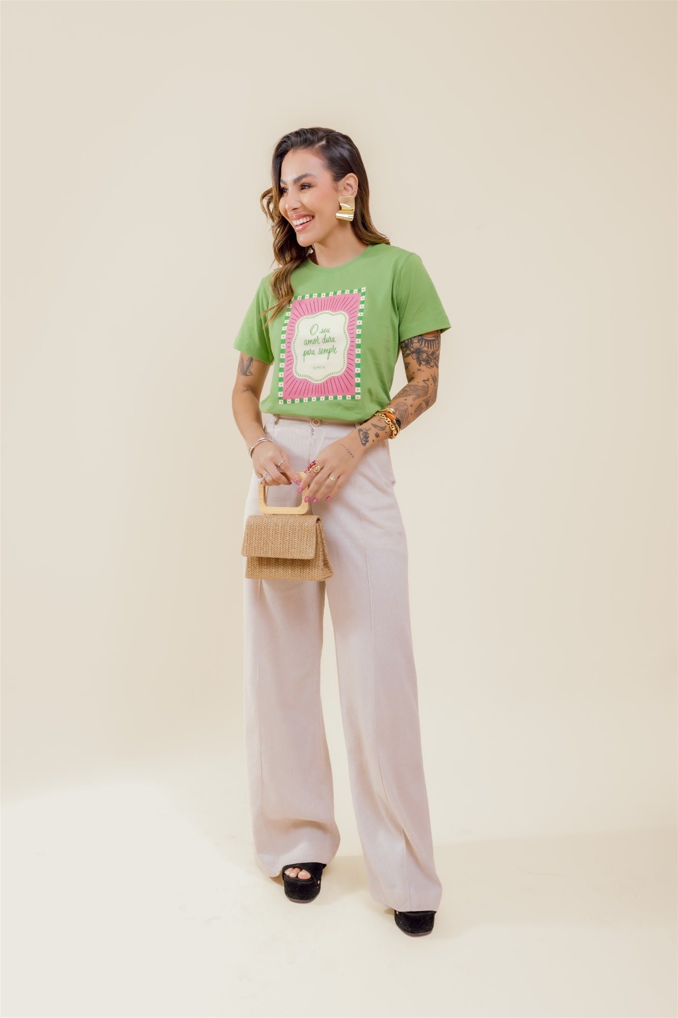 T-Shirt - O seu amor dura - Verde