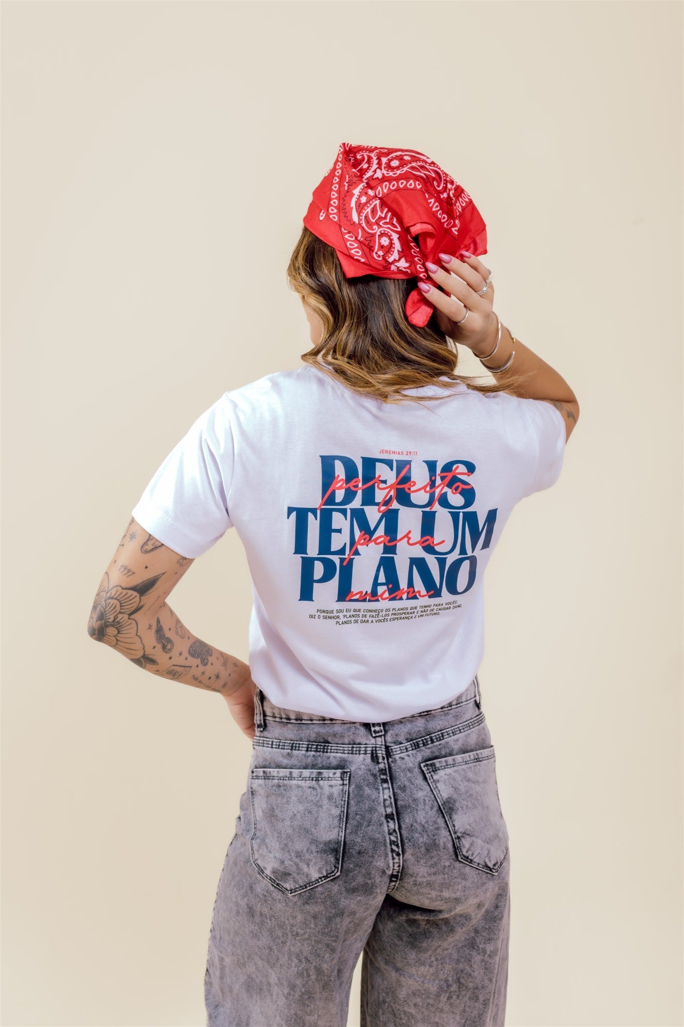 T-Shirt - Deus tem um plano - Branco