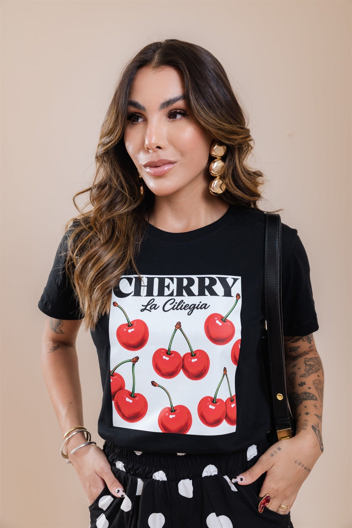 T-Shirt - Cherry - Preto