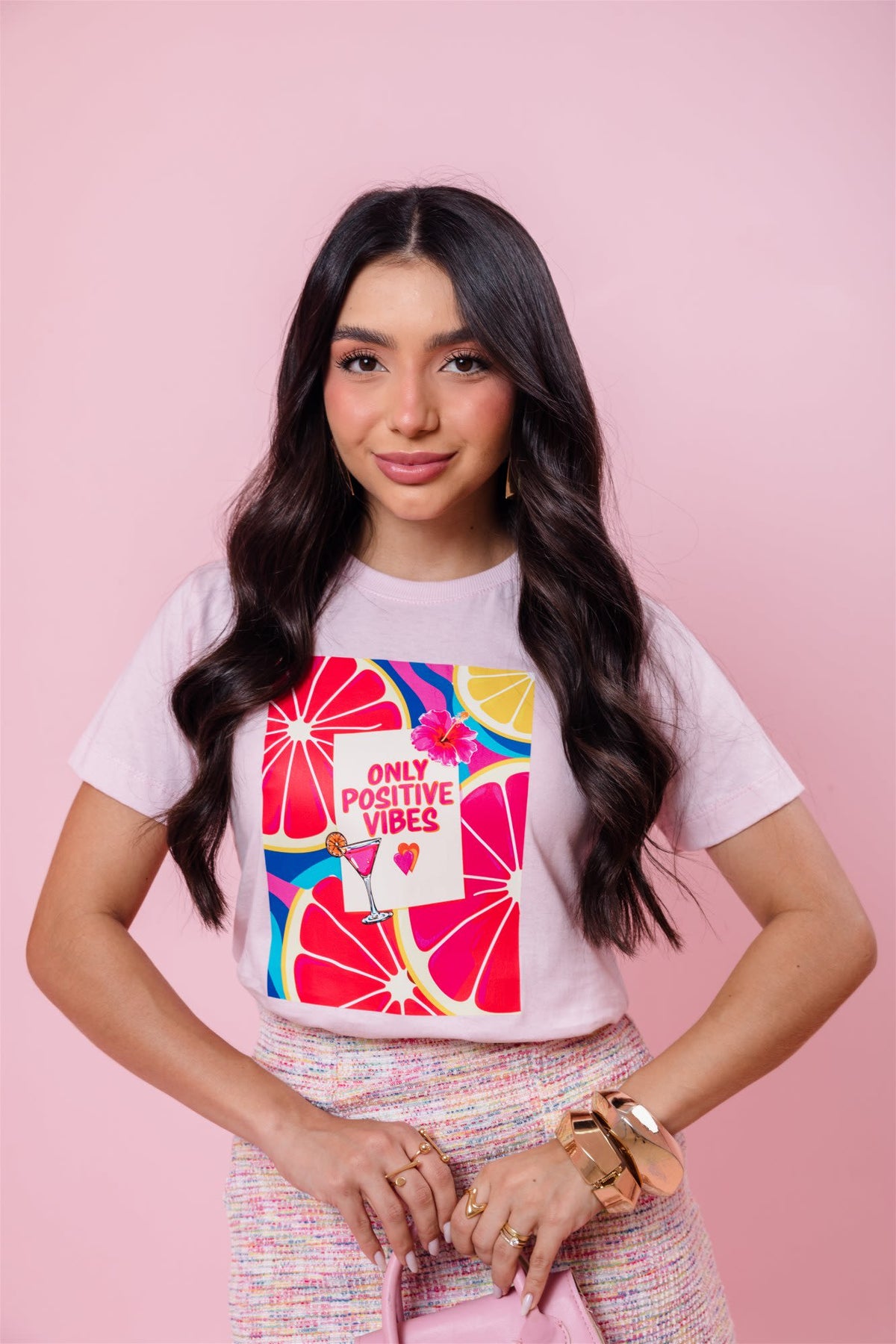 T-Shirt - Only Positive Vibes - Rosa Bebê