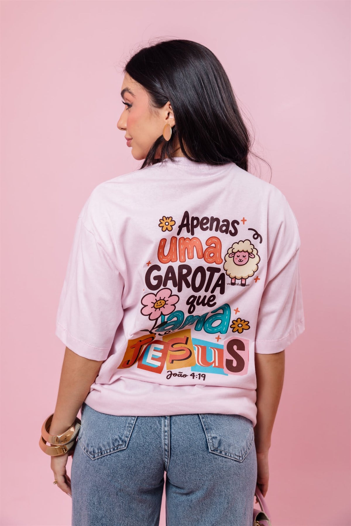 Max T-Shirt -  Garota que ama Jesus - Rosa Bebê