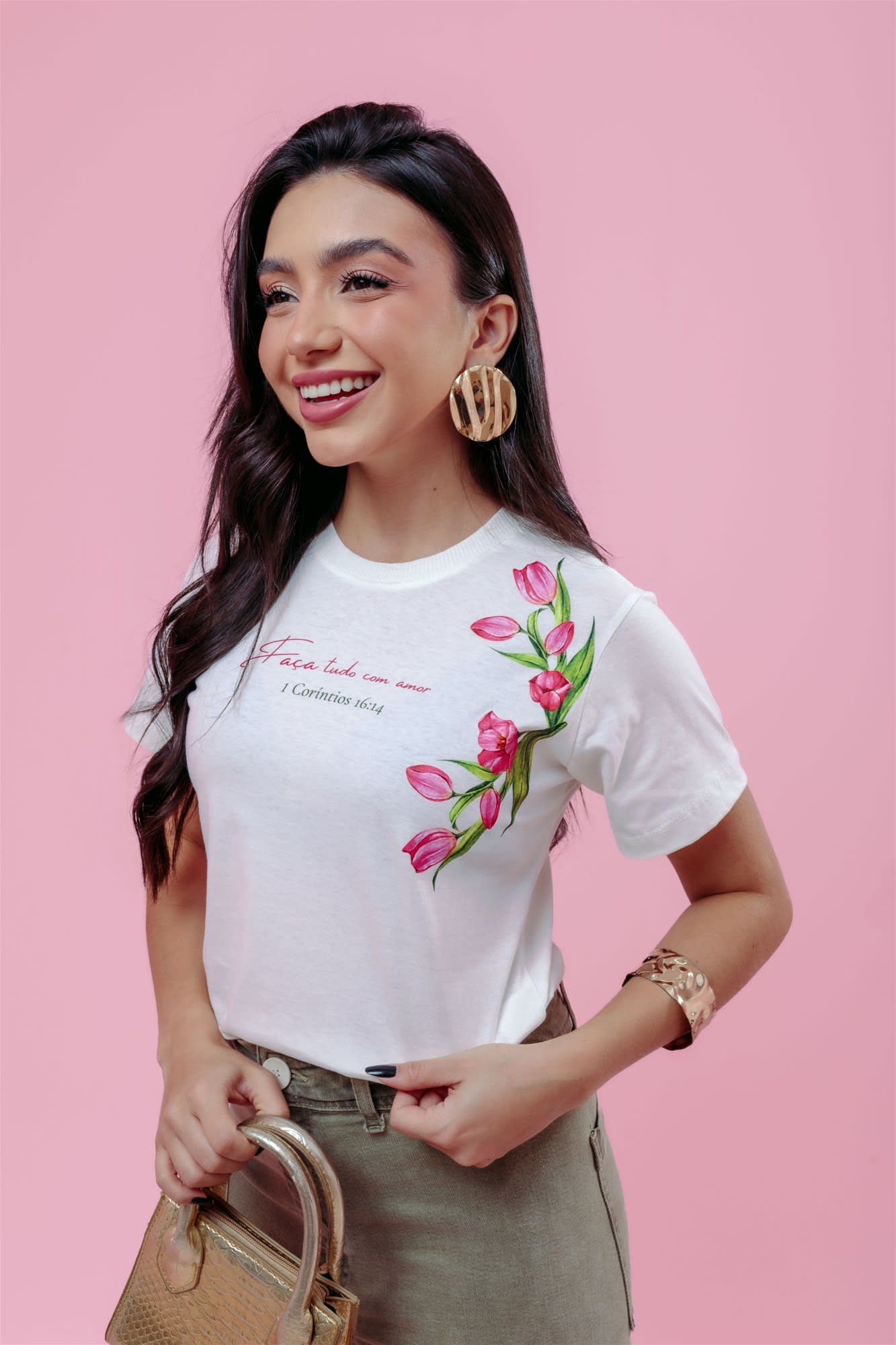 T-Shirt - Faça tudo com amor - OFF